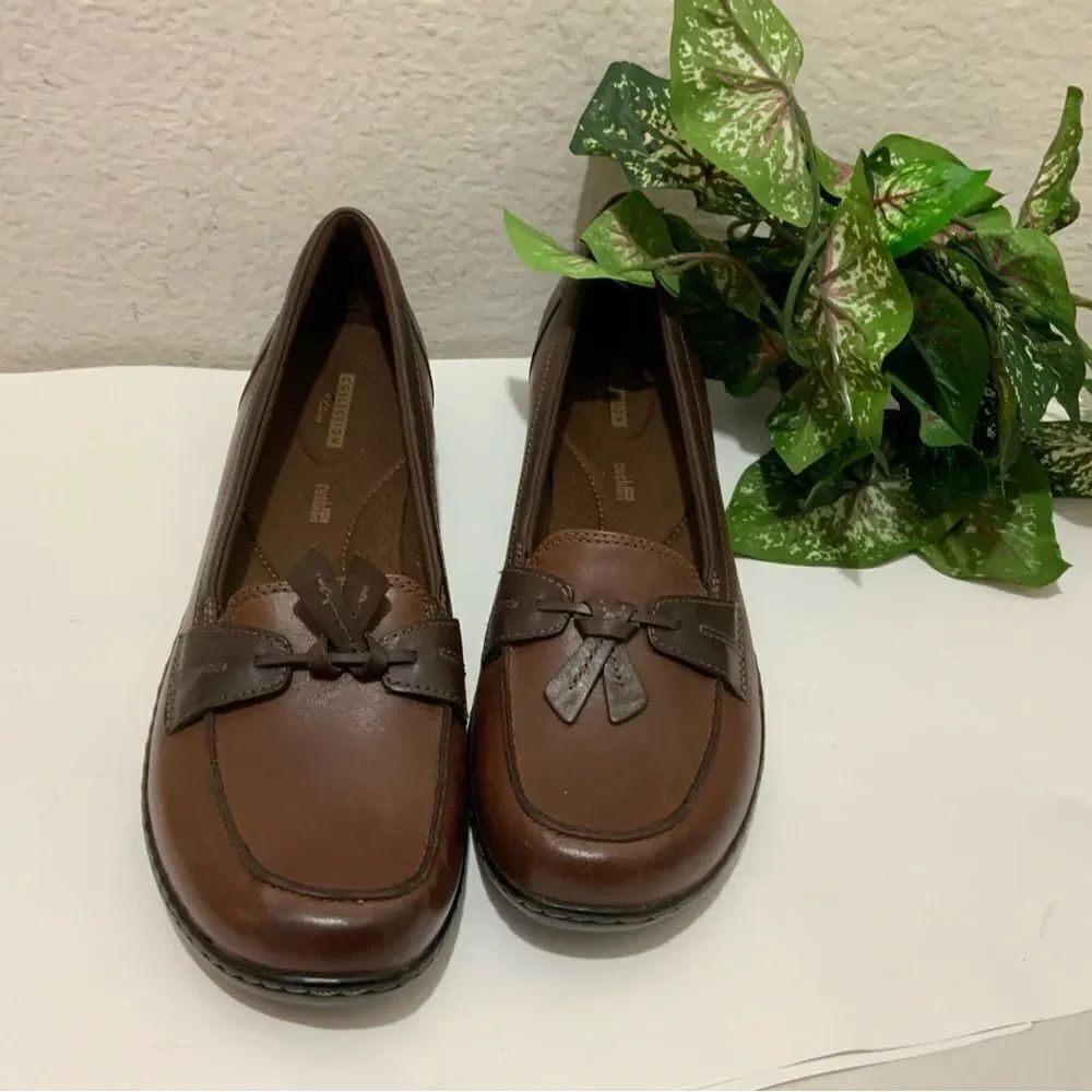 Clarks collection Ashland brown tassel loafers size 12 N